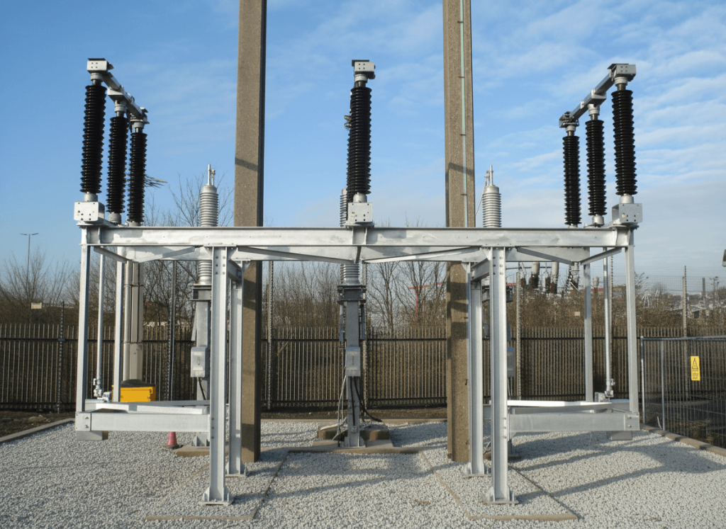 Steel support structure for an electrical substation disconnector