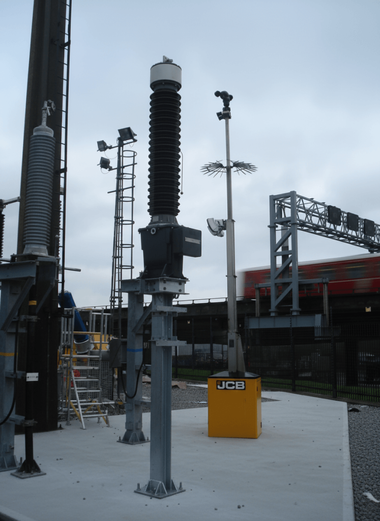 Steel support structure for an electrical substation disconnector