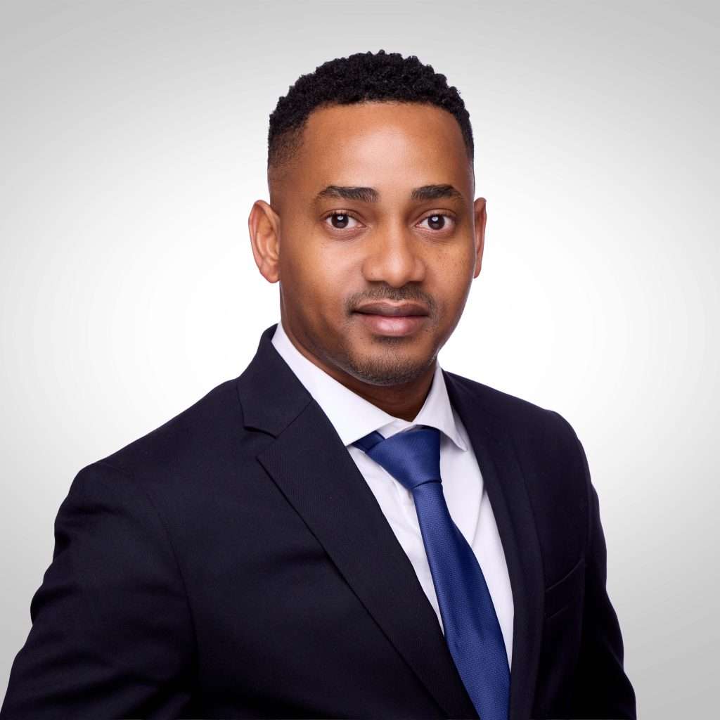 Alex Shode, Commercial Director